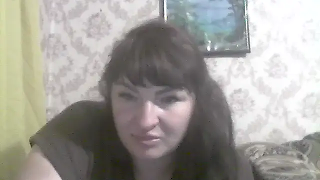 Snapshot of AllinaKis chatting on April 7, 2026, 7:36 pm AllinaKis online show from April 7, 2026, 7:36 pm