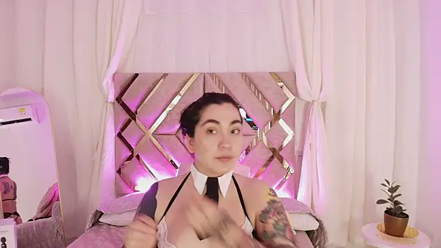 KathiaJenner online show from April 20, 2026, 11:24 am