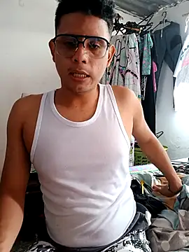 ClarkAndBruno online show from February 3, 2026, 7:41 pm