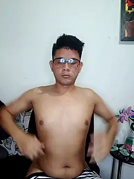 ClarkAndBruno online show from February 13, 2026, 9:33 pm