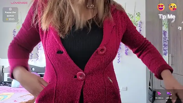 xxxMilexxx online show from March 4, 2026, 12:33 pm