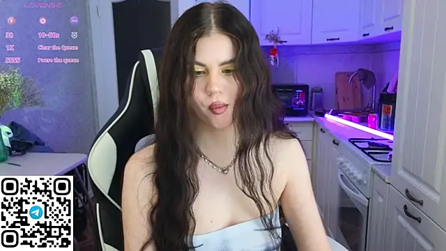  wifi  online show from April 21, 2026, 5:28 pm