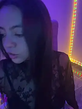 Snapshot of laraa_rous chatting on February 13, 2026, 1:23 am laraa rous online show from February 13, 2026, 1:23 am