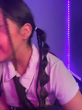 Snapshot of laraa_rous chatting on March 12, 2026, 12:06 am laraa rous online show from March 12, 2026, 12:06 am