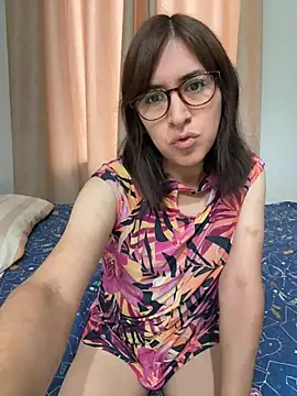 Snapshot of Eide-26 chatting on July 5, 2026, 12:56 pm Eide-26 online show from July 5, 2026, 12:56 pm