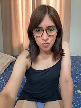 Snapshot of Eide-26 chatting on July 17, 2026, 1:07 pm Eide-26 online show from July 17, 2026, 1:07 pm