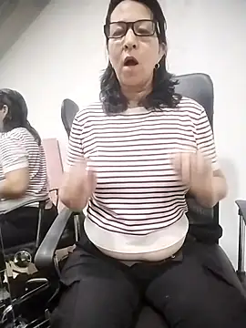 RosseLaure online show from February 12, 2026, 1:00 am