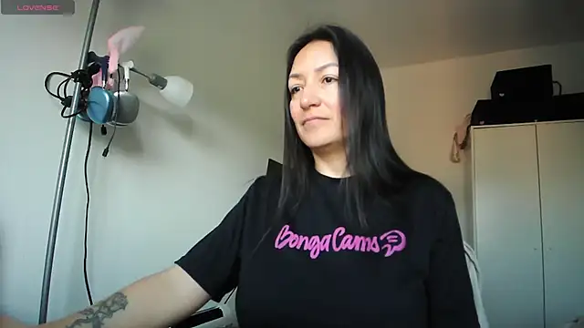 Yulian Milf online show from March 21, 2026, 10:09 am