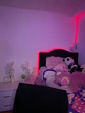 andyy x online show from March 12, 2026, 10:27 pm