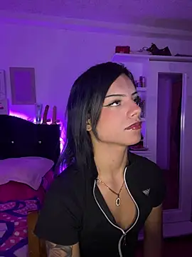 andyy x online show from July 2, 2026, 8:04 pm