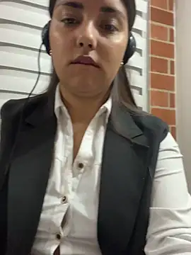 A-uroora online show from February 14, 2026, 7:27 am