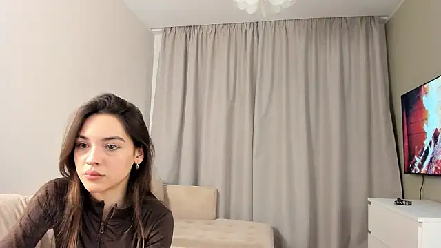 TreasaCrebs online show from February 2, 2026, 6:17 pm