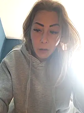 dewimp1 online show from April 19, 2026, 8:13 am