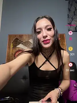 MamiSoft420 online show from April 27, 2026, 4:54 am