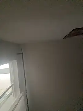 JuliaaVega online show from April 23, 2026, 11:42 am