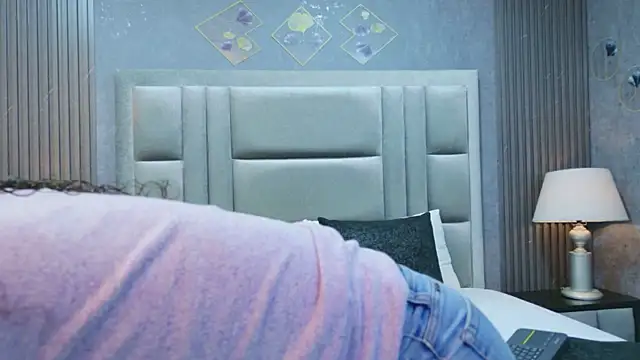 RoxanaAngel online show from February 19, 2026, 12:45 pm