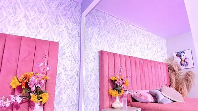 chiarabonds online show from February 13, 2026, 5:09 pm