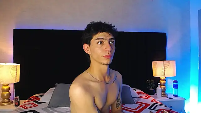 Logan Woods online show from February 18, 2026, 1:34 am