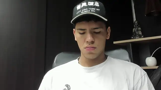 Tobias Vega online show from February 17, 2026, 12:18 am