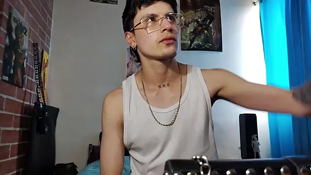 Snapshot of PaulDamico chatting on May 15, 2026, 4:14 pm PaulDamico online show from May 15, 2026, 4:14 pm