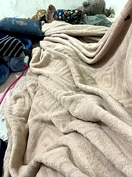 gabrielacachorra online show from January 18, 2026, 3:32 am