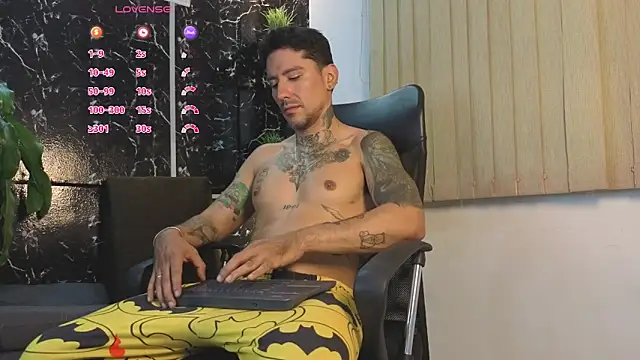 mister eithan online show from April 22, 2026, 2:47 am