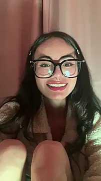 Snapshot of _Lucycherry chatting on June 20, 2026, 4:37 am Lucycherry online show from June 20, 2026, 4:37 am