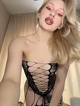 DayaFoxy online show from April 3, 2026, 1:20 pm