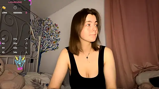 MistressBabe online show from June 9, 2026, 4:07 pm