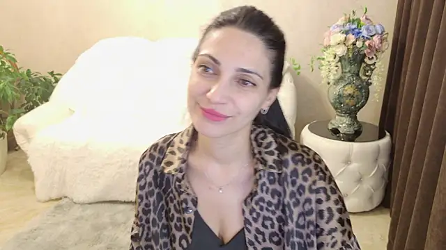 LovelyBeatrice online show from March 1, 2026, 11:01 am