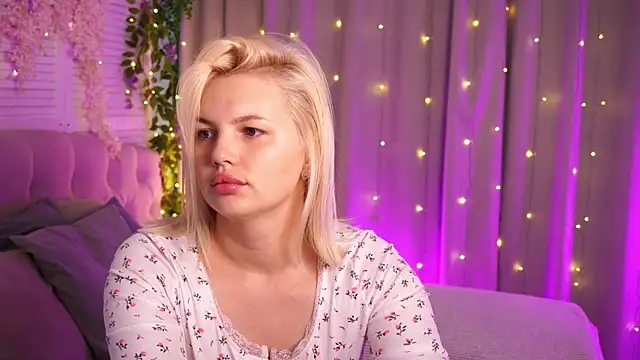 AmeliaWeells online show from May 24, 2026, 2:38 am