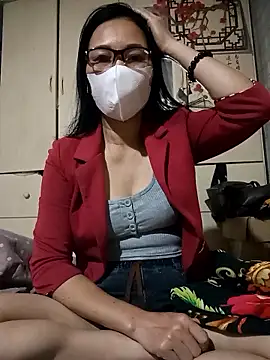 Snapshot of Nuna_689 chatting on January 18, 2026, 2:32 pm Nuna 689 online show from January 18, 2026, 2:32 pm