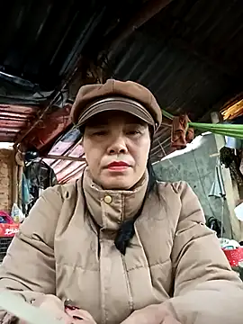 Snapshot of Nuna_689 chatting on February 11, 2026, 4:17 am Nuna 689 online show from February 11, 2026, 4:17 am