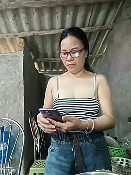 Snapshot of Nuna_689 chatting on July 11, 2026, 3:31 am Nuna 689 online show from July 11, 2026, 3:31 am
