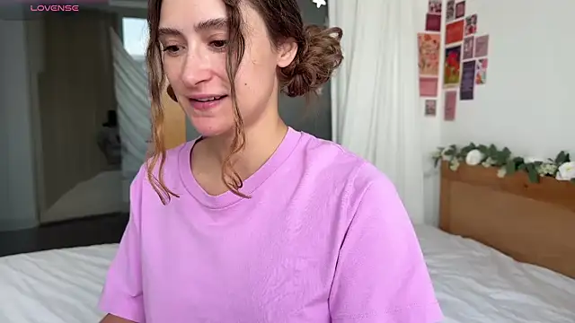 cutiemari online show from July 18, 2026, 4:16 am