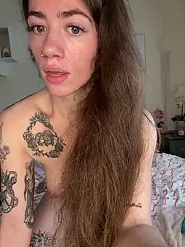 Snapshot of ValenciaTheVixenXX chatting on June 6, 2026, 1:05 pm ValenciaTheVixenXX online show from June 6, 2026, 1:05 pm