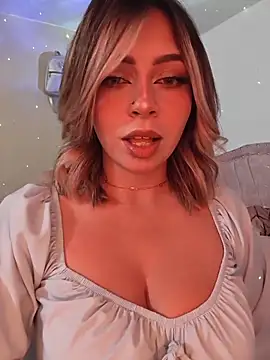 BellaDonna 16 online show from February 21, 2026, 4:02 am