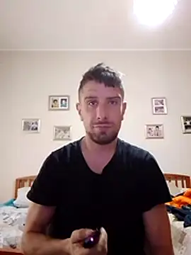 Snapshot of Mcsimotoro chatting on April 13, 2026, 9:59 am Mcsimotoro online show from April 13, 2026, 9:59 am