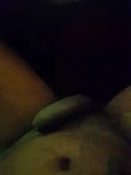 Snapshot of Luxfero76 chatting on May 9, 2026, 1:44 am Luxfero76 online show from May 9, 2026, 1:44 am