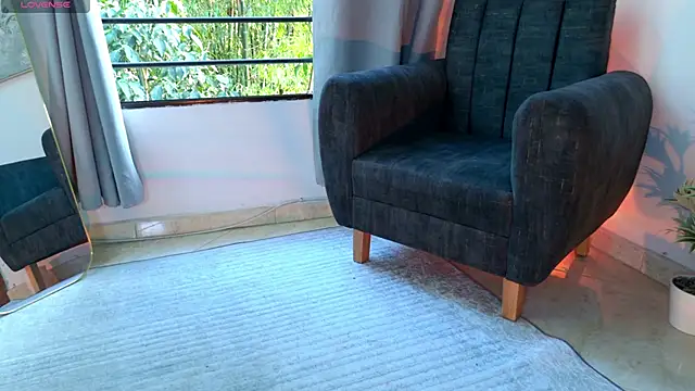 aramjones online show from April 12, 2026, 12:21 pm