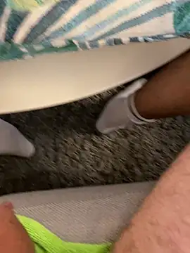 tip4sexxx online show from April 8, 2026, 1:44 pm