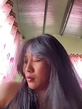 Lyn-be99 online show from March 1, 2026, 7:21 am