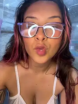 SOPHIIE LUX  online show from February 14, 2026, 7:43 pm