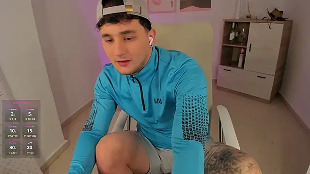 Massimo Fiore online show from February 27, 2026, 2:44 am