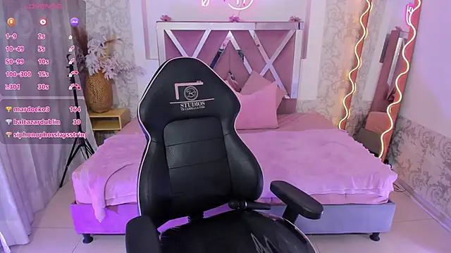 JENNA TAY1 online show from April 21, 2026, 1:42 am