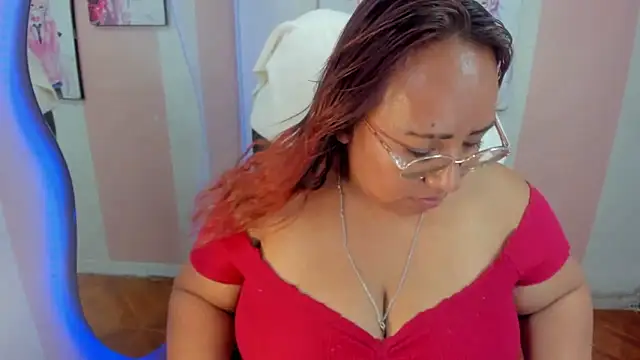 Shara Oz online show from April 18, 2026, 7:07 pm