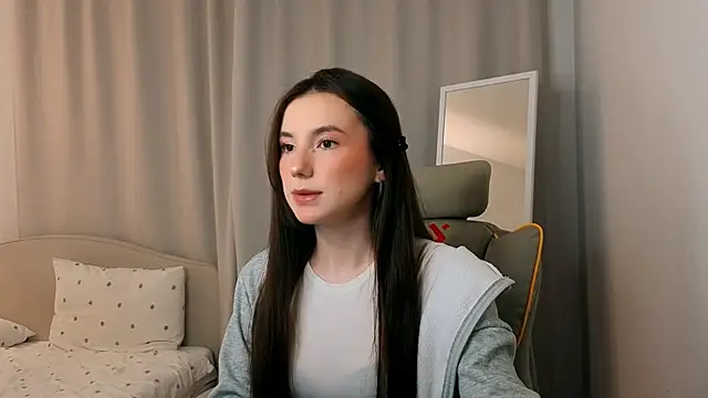 ssandralovin online show from March 15, 2026, 8:15 pm