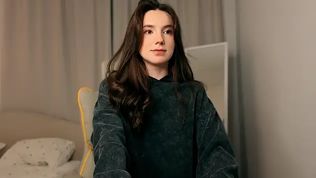 ssandralovin online show from April 21, 2026, 8:55 pm