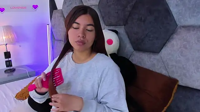 DulceJones online show from March 1, 2026, 8:33 pm