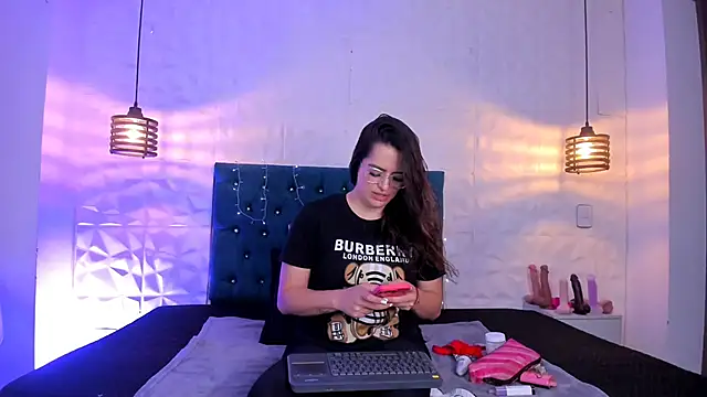 samantha foxyy online show from March 7, 2026, 11:51 am